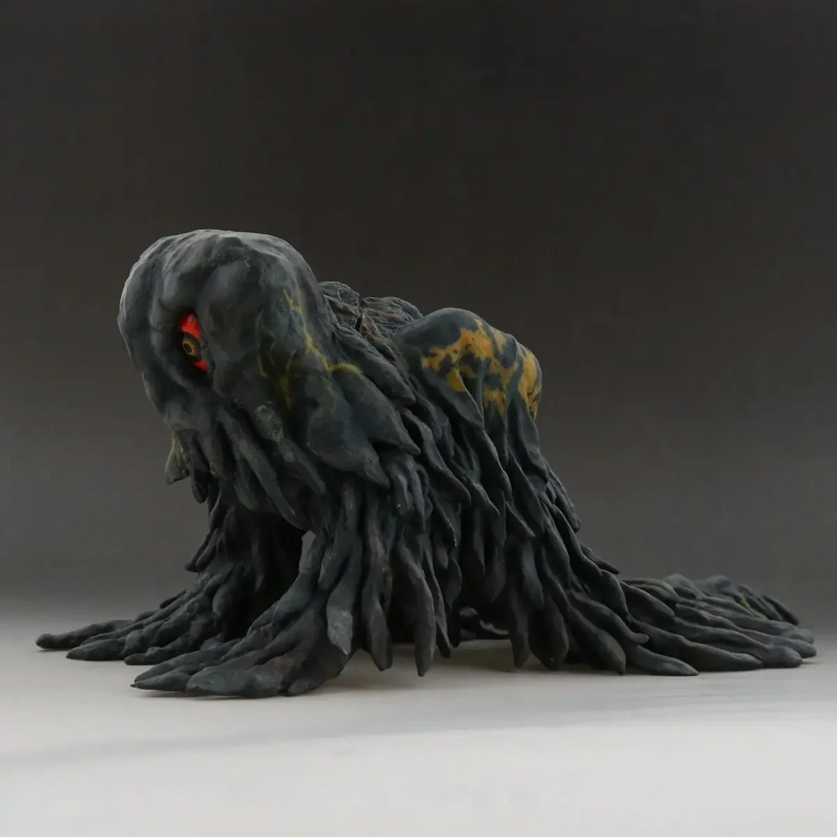 Toho Giant Monster Series: Hedorah (Landing Phase) Crawling Version Figure - Image 3